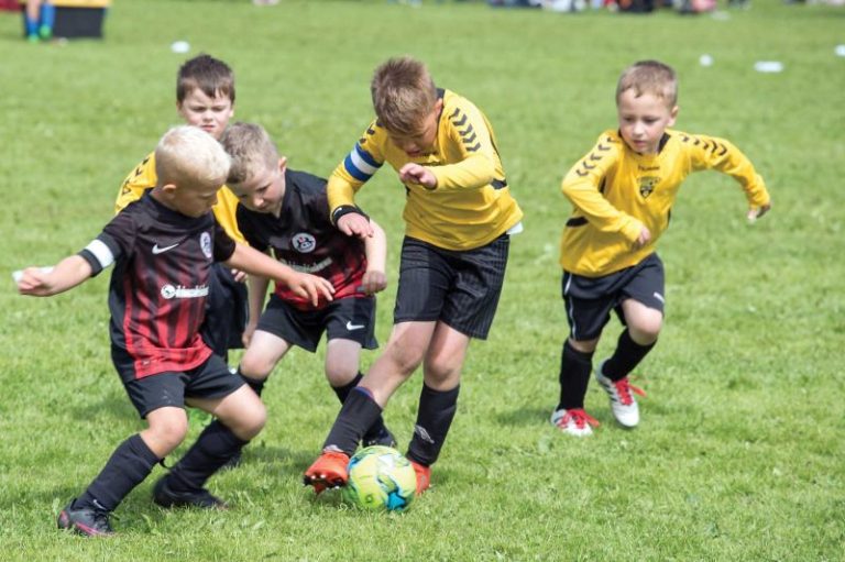 Știința sportului | De ce suntem departe în fotbal de marea performanță
